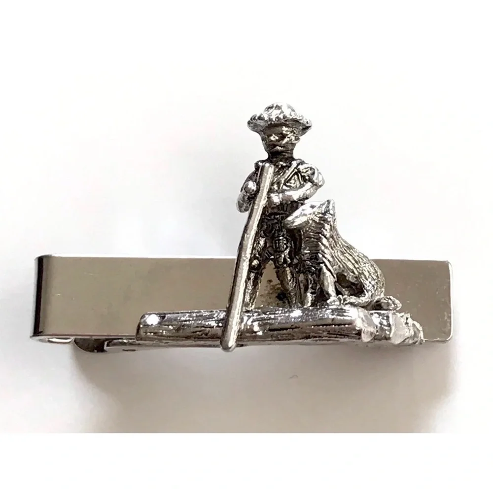 Vintage 1959 Cufflinks & Tie Bar Tom Sawyer No 5931 signed  Sarah Coventry